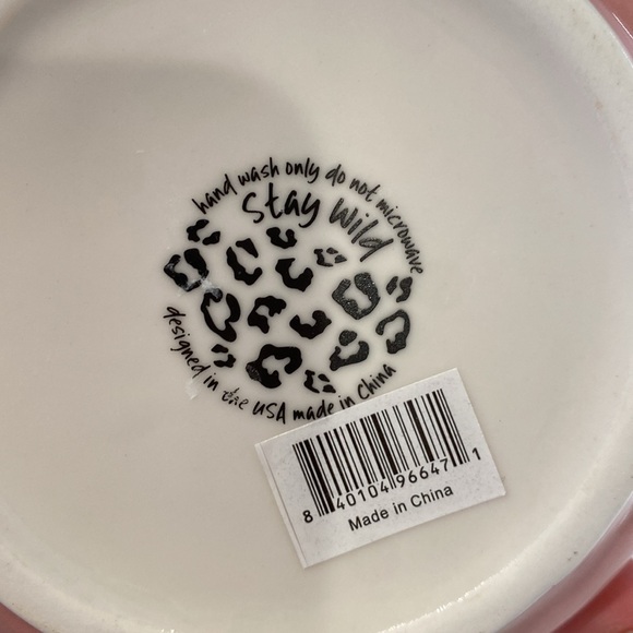 Set of 2 mugs by stay wild - Picture 3 of 3